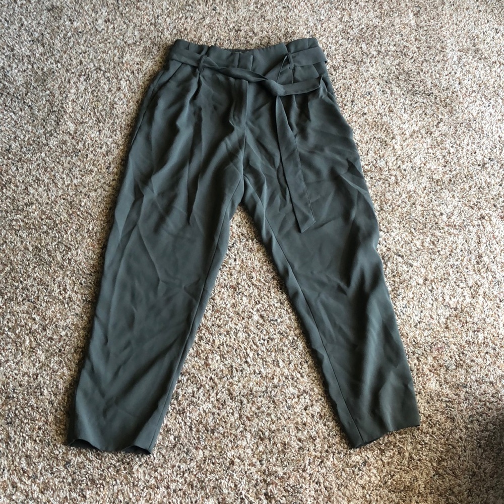 H&M 💚 Army Green Bag Trousers w/ Tie Belt- Size 6